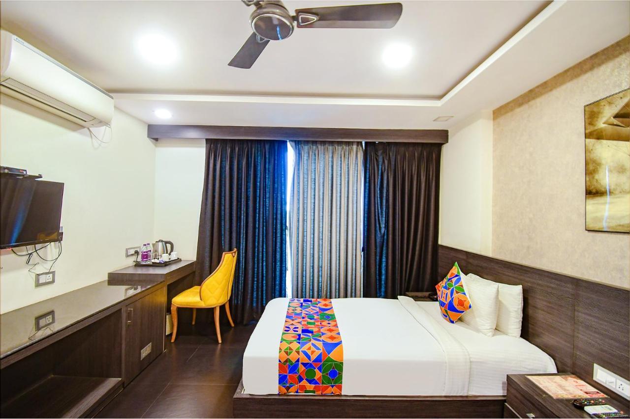 Fabhotel Prime Kzar Corporate - Nr Sealdah Station Kolkata Exterior photo